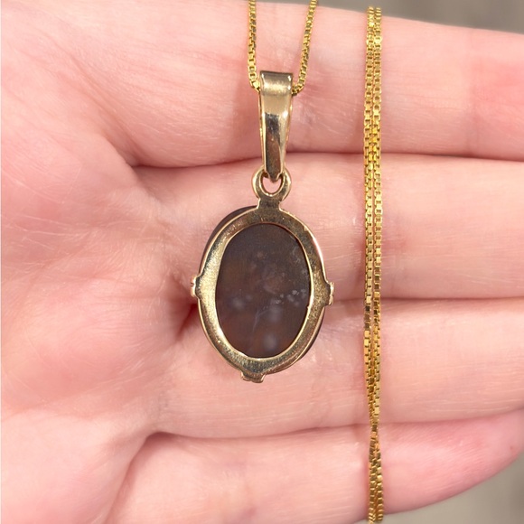 Vintage 14K Gold Fire Agate Pendant with Diamond Accents - Picture 8 of 10